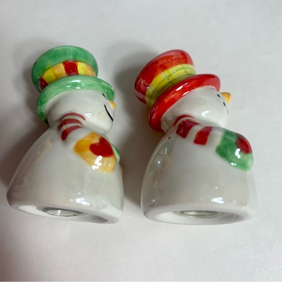 NWT. Mini Snowman salt & pepper shaker matching set. Ceramic adorable snowmen. - Picture 5 of 10